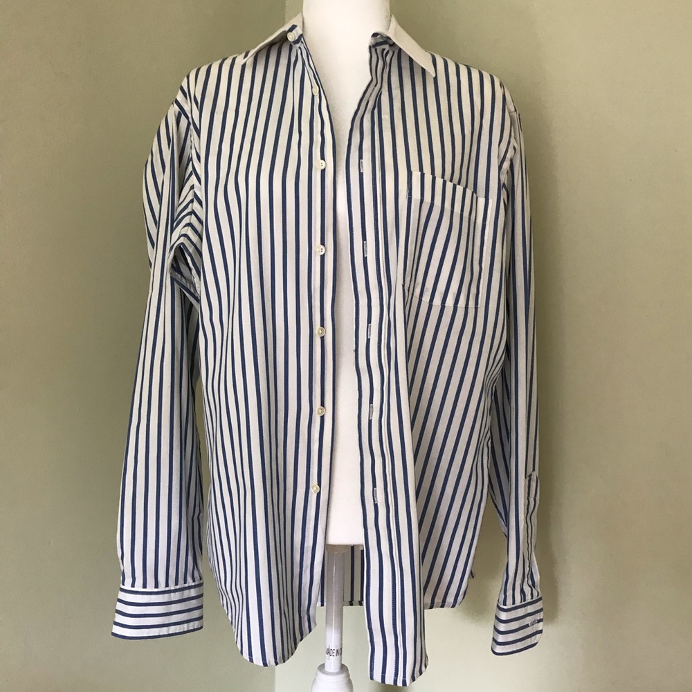 🪻5/$20 Sale! 🪻 Pinpoint Pima Cotton Stripe Button Down